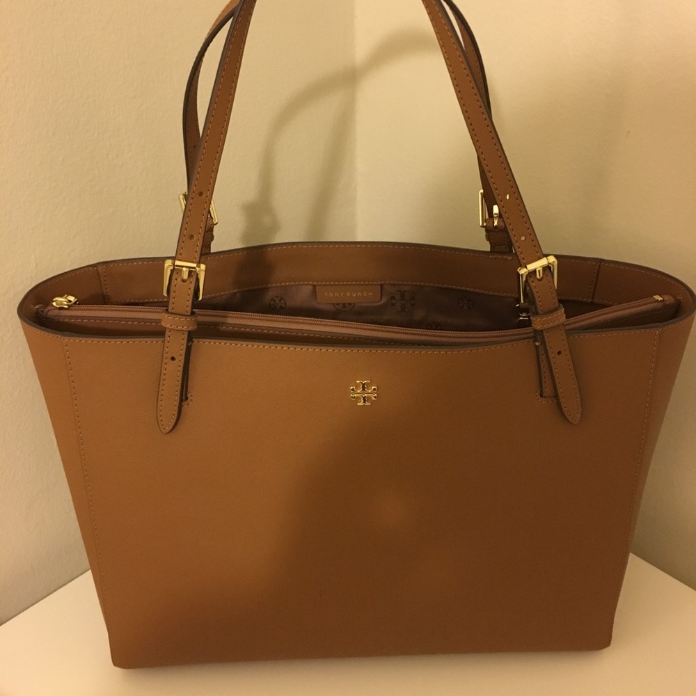 Tory Burch York Buckle Tote (Luggage Brown)